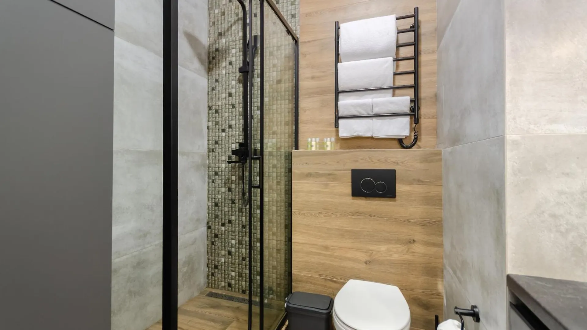 Petrovdom Apartments 05-104B In Rc Yaroslaviv Grad, Bulvarno-Kudriavska 17B 基輔 0*,  乌克兰